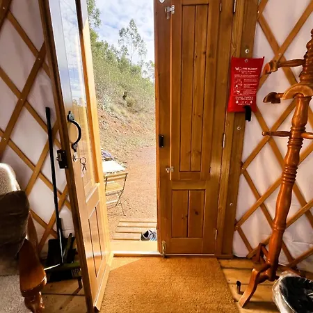 別荘 Off-grid Yurt With Spectacular Views In The Algarve Countryside ポルティマン