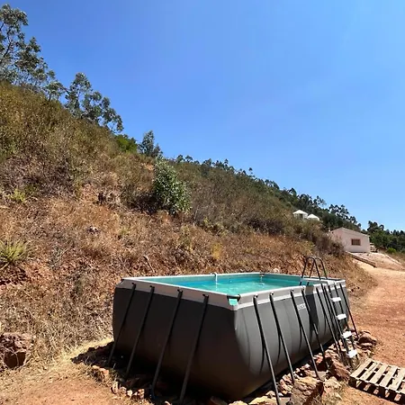 Semesterbostad Off-grid Yurt With Spectacular Views In The Algarve Countryside *